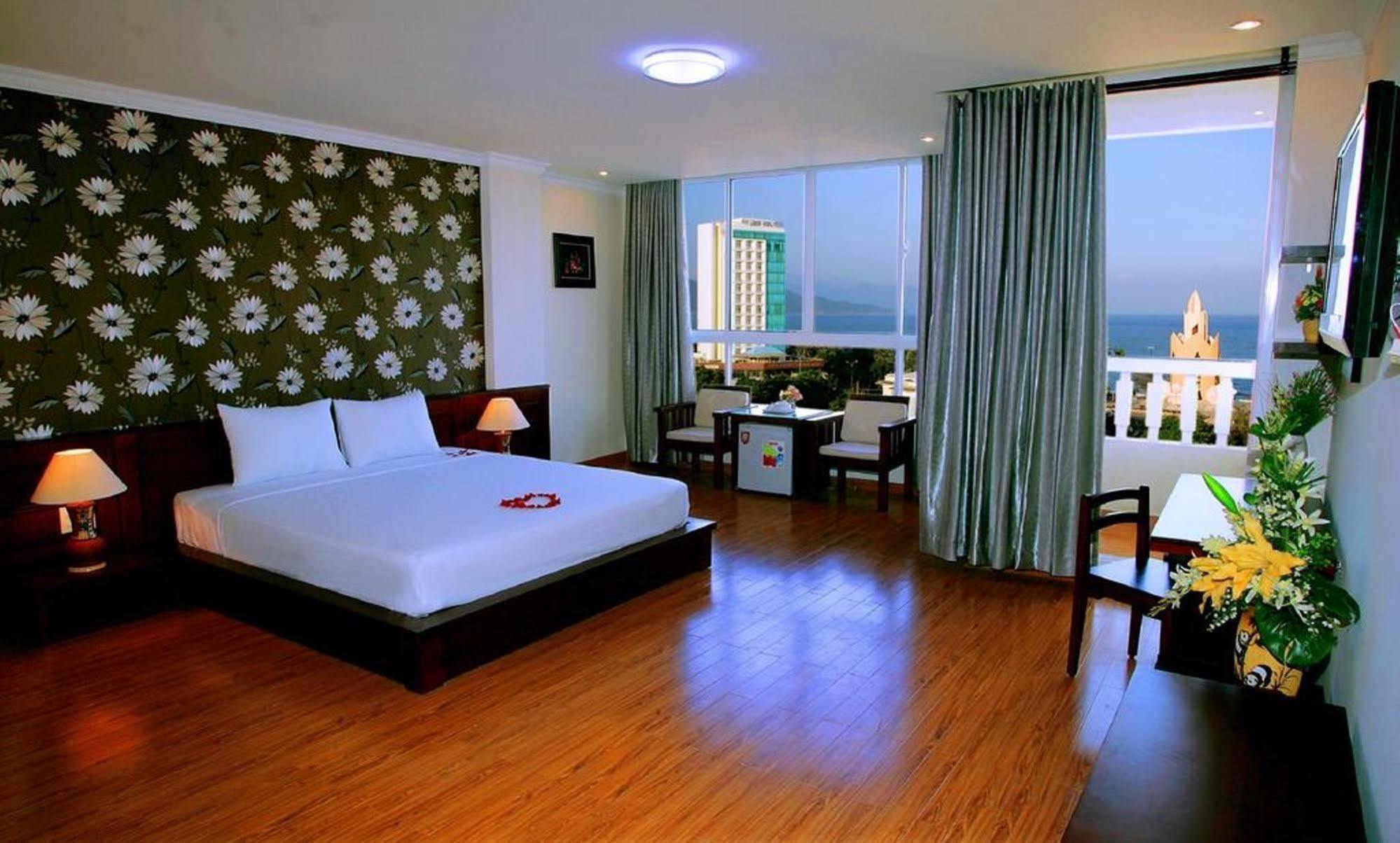 Nice Swan Hotel Nha Trang Bagian luar foto